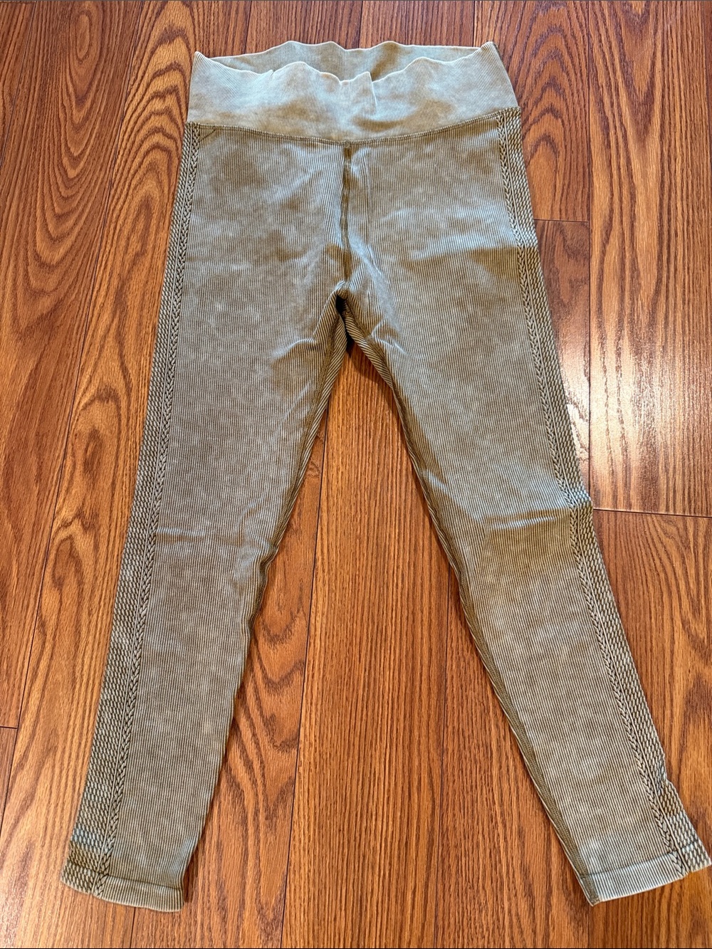 Aerie Offline seamless Olive Seam-Panel Leggings size large